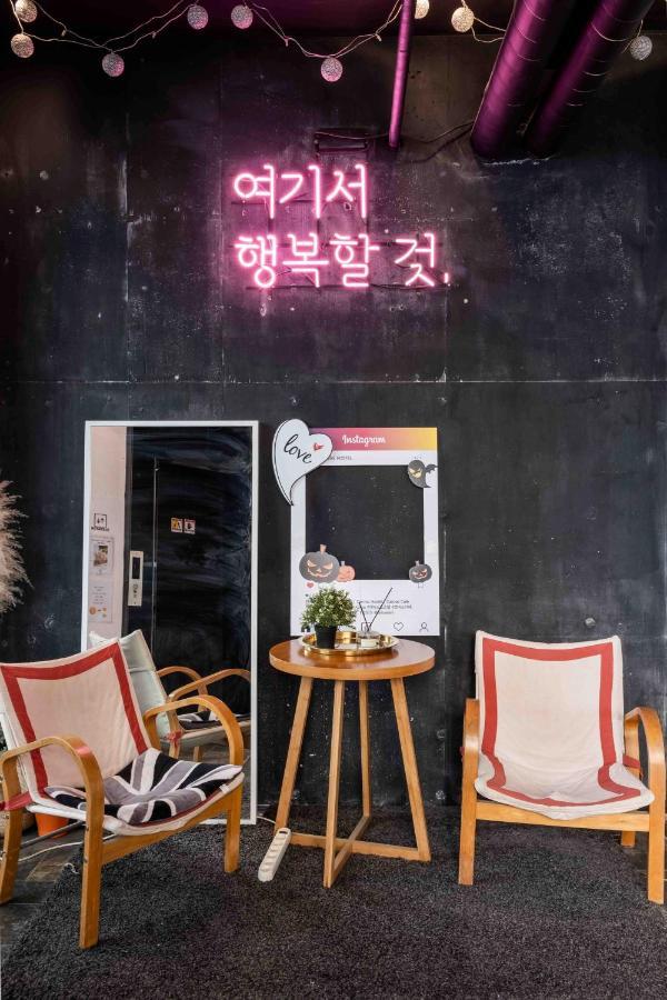 Canvas Black Guesthouse Busan Extérieur photo
