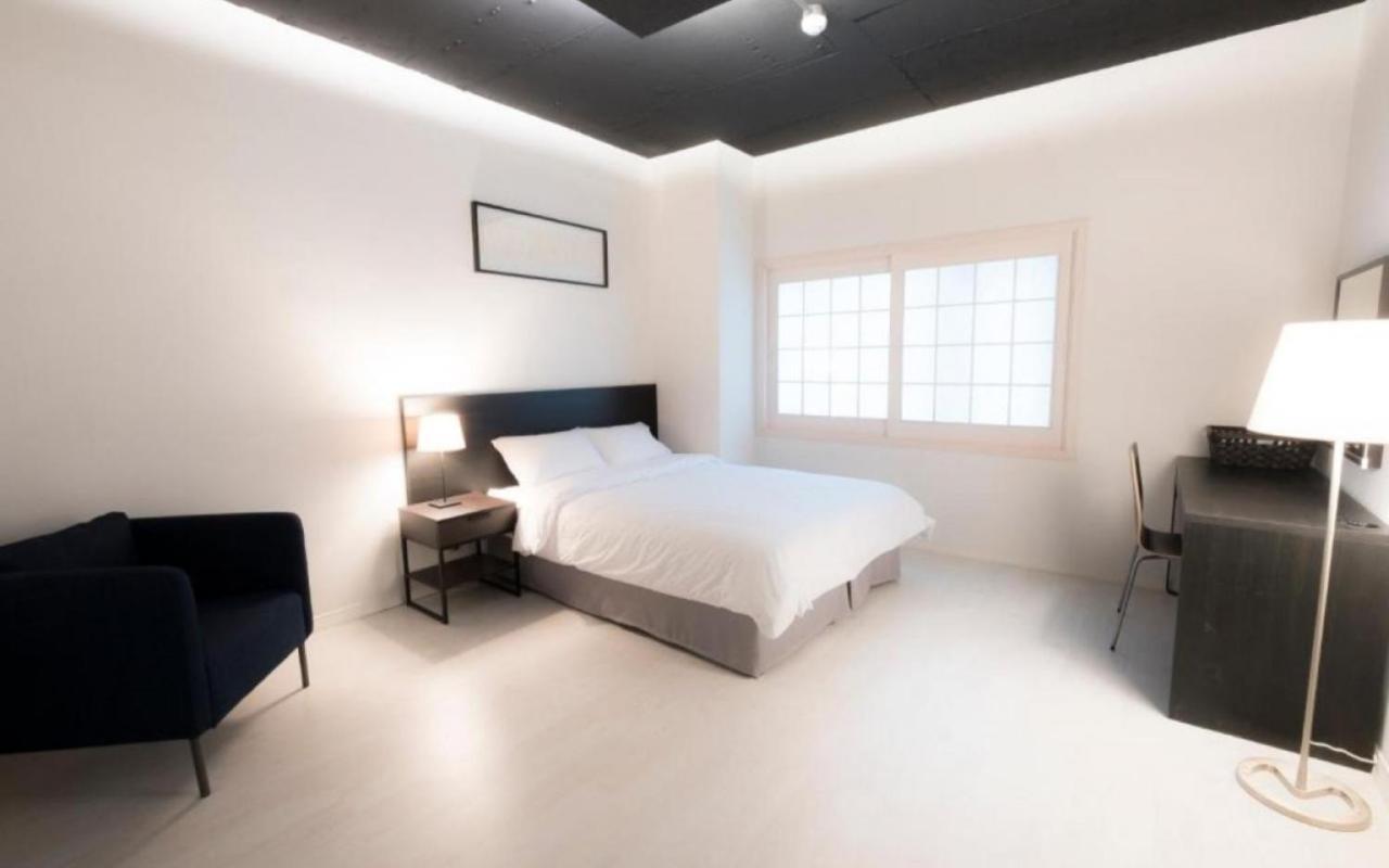 Canvas Black Guesthouse Busan Extérieur photo