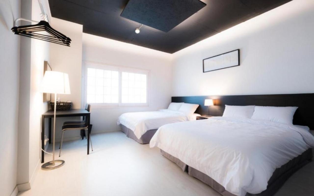 Canvas Black Guesthouse Busan Extérieur photo